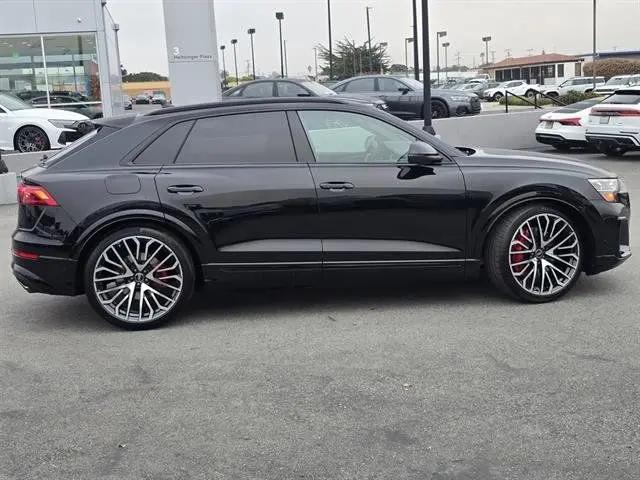 2026 Audi SQ8 Prestige TFSI quattro Tiptronic