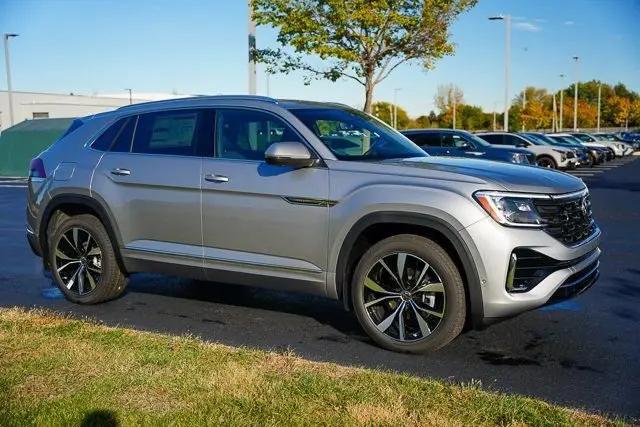 2026 Volkswagen Atlas Cross Sport SEL Premium R-Line