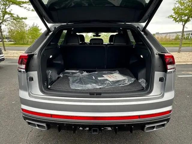 2026 Volkswagen Atlas Cross Sport SEL Premium R-Line