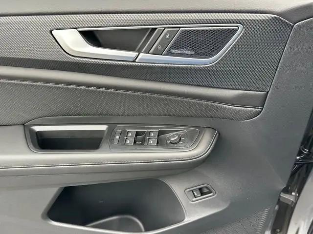 2026 Volkswagen Atlas Cross Sport SEL Premium R-Line