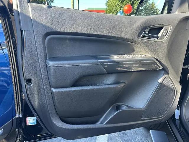 2021 GMC Canyon 4WD Crew Cab Short Box AT4 - Leather
