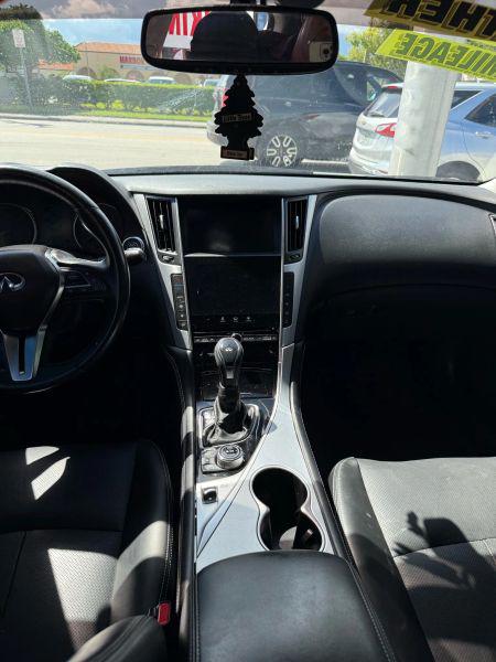 2022 INFINITI Q50 LUXE