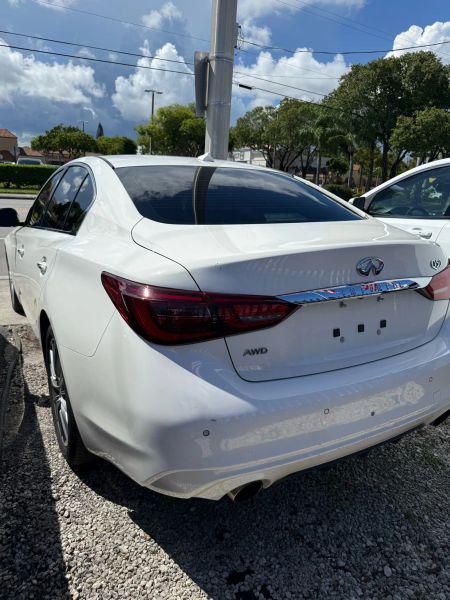 2022 INFINITI Q50 LUXE