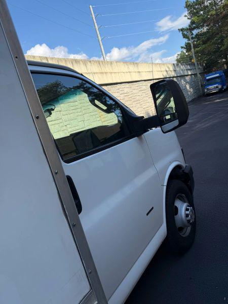 2019 Chevrolet Express Cutaway 4500 4500 Van
