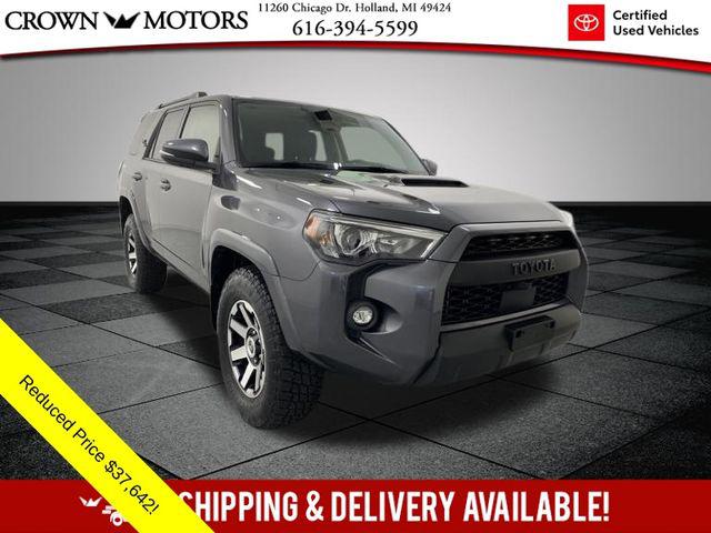 2022 Toyota 4Runner TRD Off-Road Premium's photo