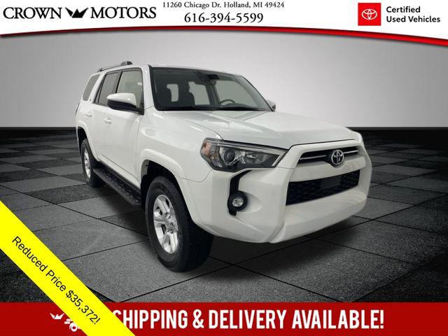 2024 Toyota 4Runner SR5's photo