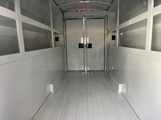 2026 Ford E-350 Cutaway Base