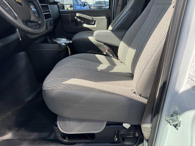 2025 Chevrolet Express Cutaway Work Van