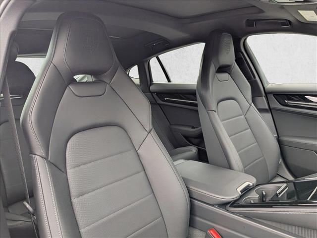 2026 Porsche Panamera 4 E-Hybrid
