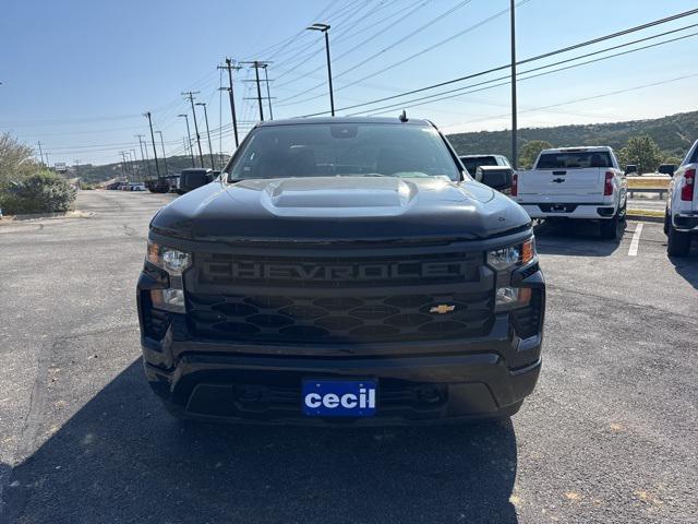 2023 Chevrolet Silverado 1500 4WD Crew Cab Short Bed Custom 2023 Chevrolet Silverado 1500 4WD Crew Cab Short Bed Custom