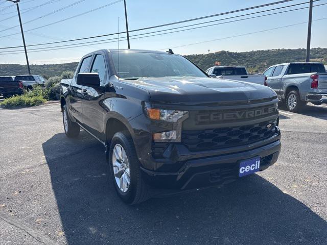 2023 Chevrolet Silverado 1500 4WD Crew Cab Short Bed Custom 2023 Chevrolet Silverado 1500 4WD Crew Cab Short Bed Custom