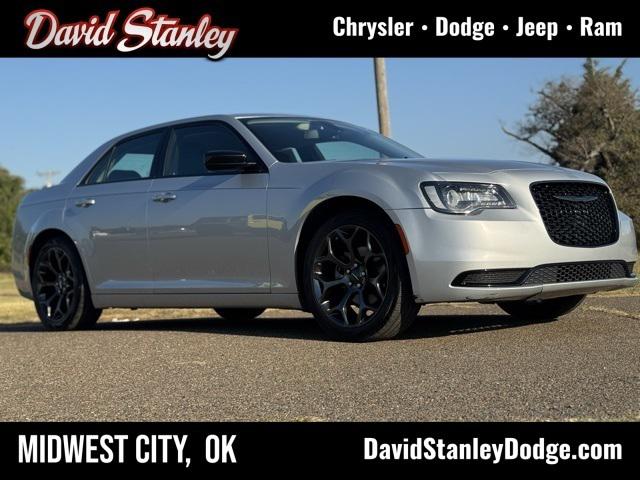 2022 Chrysler 300 Touring