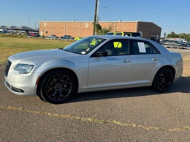 2022 Chrysler 300 Touring 2022 Chrysler 300 Touring