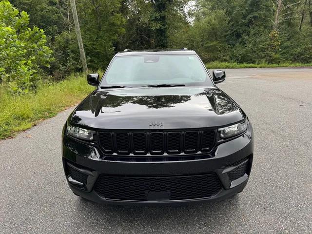 2025 Jeep Grand Cherokee Altitude X 4x4