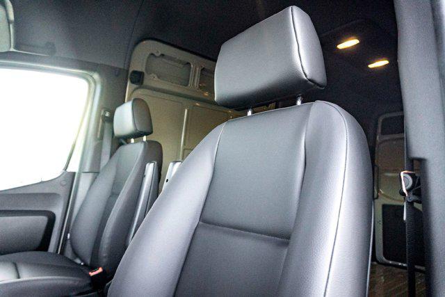 2026 Mercedes-Benz Sprinter Cargo Van Standard Roof 4-Cyl Diesel HO