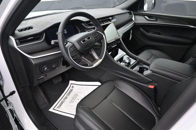2025 Jeep Grand Cherokee L Limited 4x4