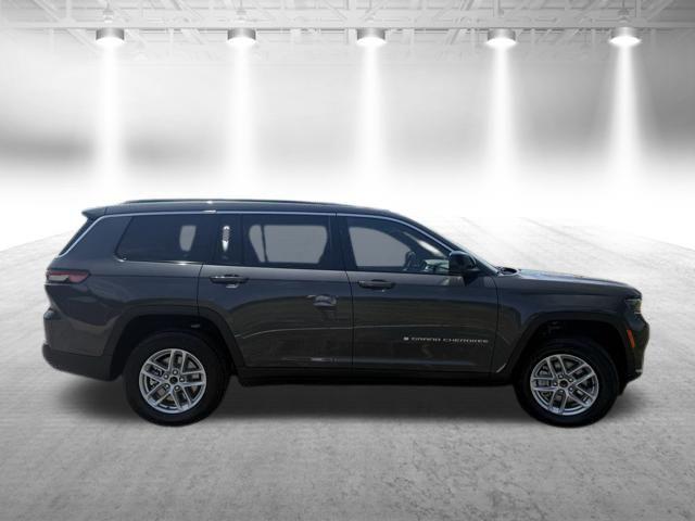 2025 Jeep Grand Cherokee L Laredo X 4x4