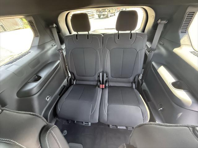 2025 Jeep Grand Cherokee L Laredo X 4x4