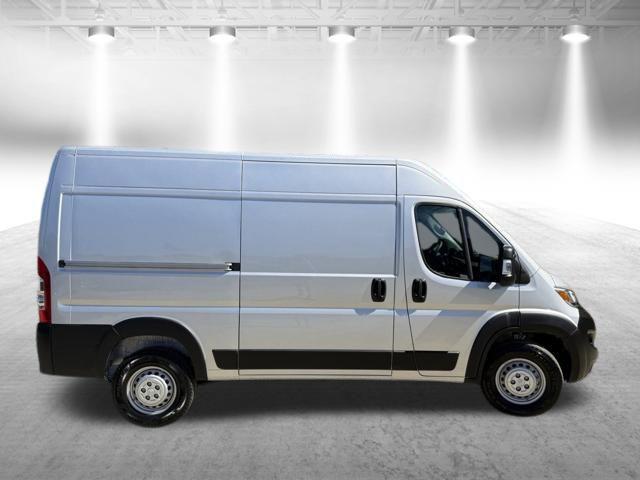 2025 Ram ProMaster 2500 Cargo Van Tradesman High Roof 136" WB w/Pass Seat