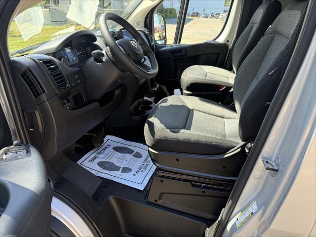 2025 Ram ProMaster 2500 Cargo Van Tradesman High Roof 136" WB w/Pass Seat