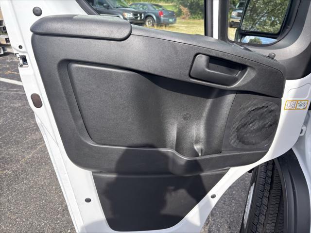 2025 Ram ProMaster 2500 Cargo Van Tradesman Low Roof 136" WB w/Pass Seat