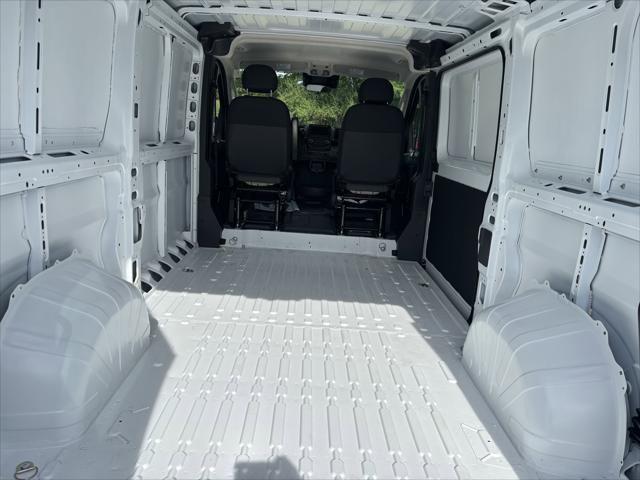 2025 Ram ProMaster 2500 Cargo Van Tradesman Low Roof 136" WB w/Pass Seat