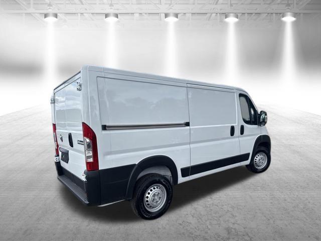 2025 Ram ProMaster 2500 Cargo Van Tradesman Low Roof 136" WB w/Pass Seat