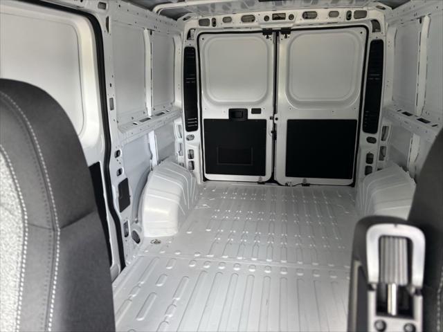 2025 Ram ProMaster 2500 Cargo Van Tradesman Low Roof 136" WB w/Pass Seat