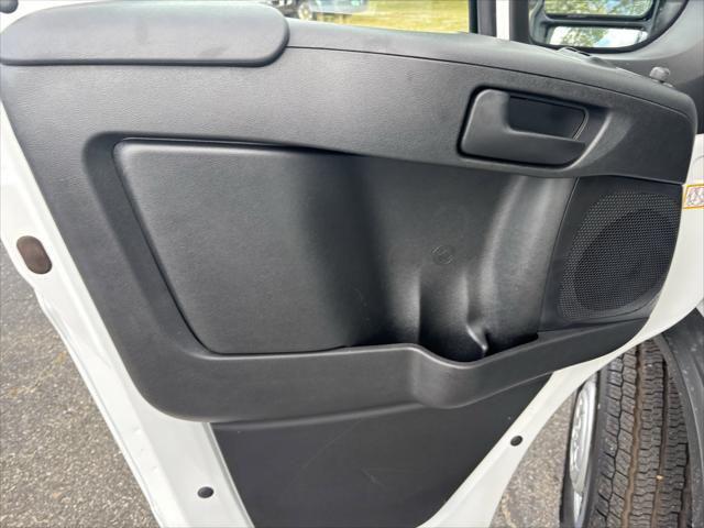 2025 Ram ProMaster 2500 Cargo Van Tradesman Low Roof 136" WB w/Pass Seat