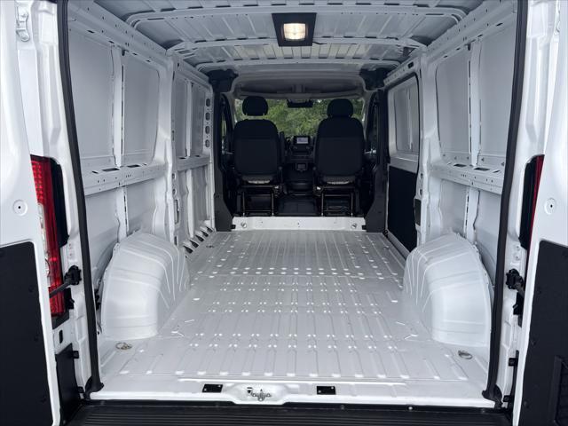 2025 Ram ProMaster 2500 Cargo Van Tradesman Low Roof 136" WB w/Pass Seat