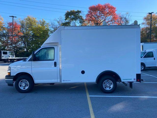 2025 Chevrolet Express Cutaway Work Van
