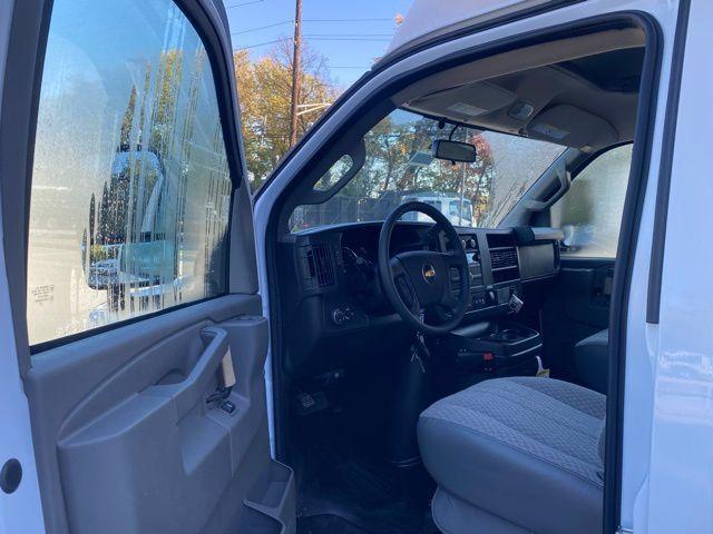 2025 Chevrolet Express Cutaway Work Van