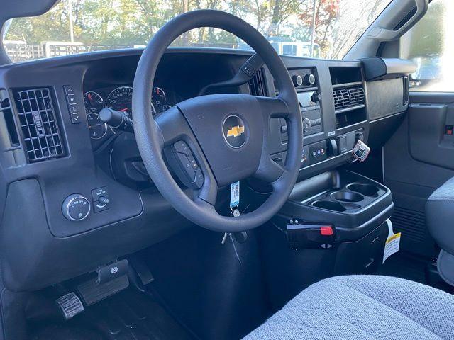 2025 Chevrolet Express Cutaway Work Van