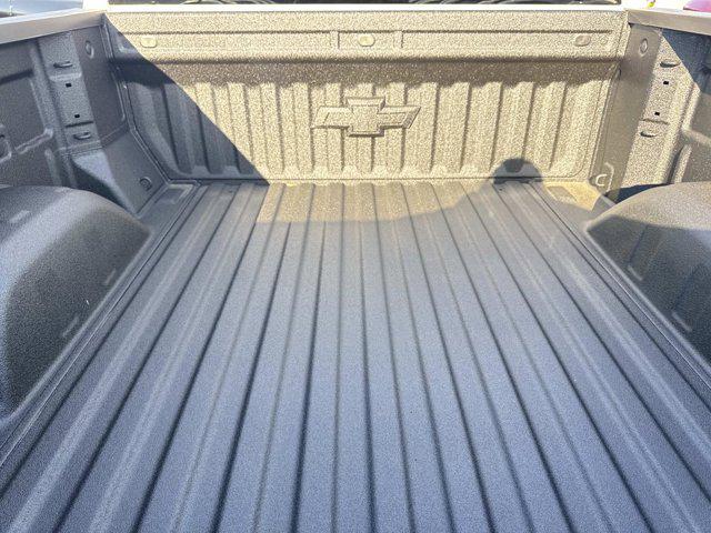 2026 Chevrolet Silverado 1500 4WD Crew Cab Standard Bed LT