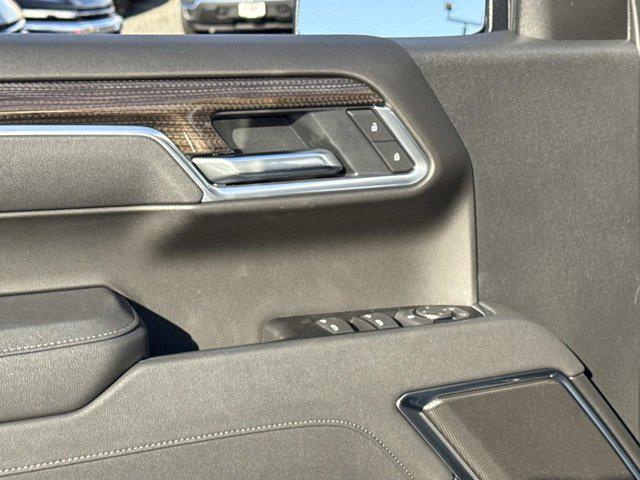 2026 Chevrolet Silverado 1500 4WD Crew Cab Standard Bed LT