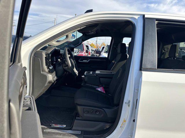 2026 Chevrolet Silverado 1500 4WD Crew Cab Standard Bed LT