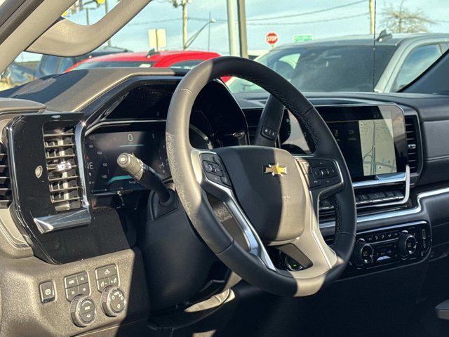 2026 Chevrolet Silverado 1500 4WD Crew Cab Standard Bed LT