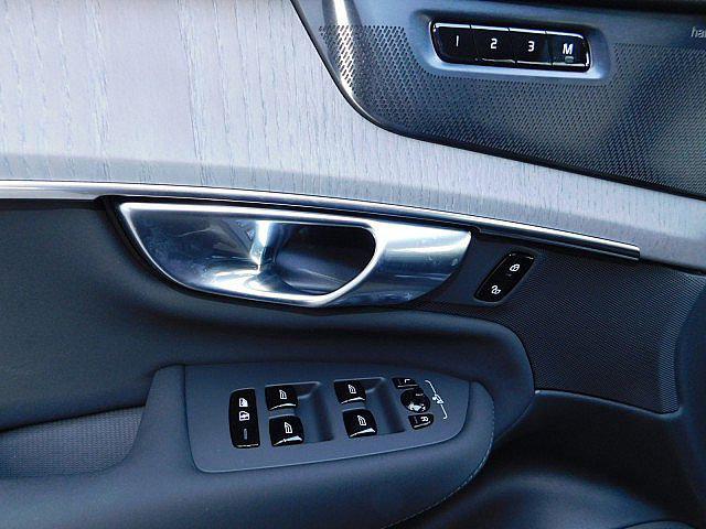 2026 Volvo XC90 Plug-In Hybrid Ultra, T8 AWD, Electric/Gasoline, Bright, 7 Seats