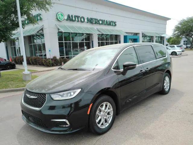 2024 Chrysler Pacifica Touring L for sale in Plano, TX