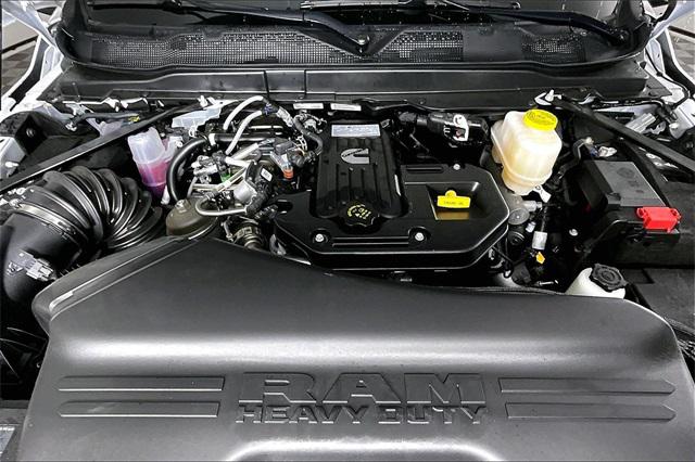 2026 RAM Ram 5500 Chassis Cab RAM 5500 TRADESMAN CHASSIS CREW CAB 4X4 84 CA 2026 RAM Ram 5500 Chassis Cab RAM 5500 TRADESMAN CHASSIS CREW CAB 4X4 84 CA