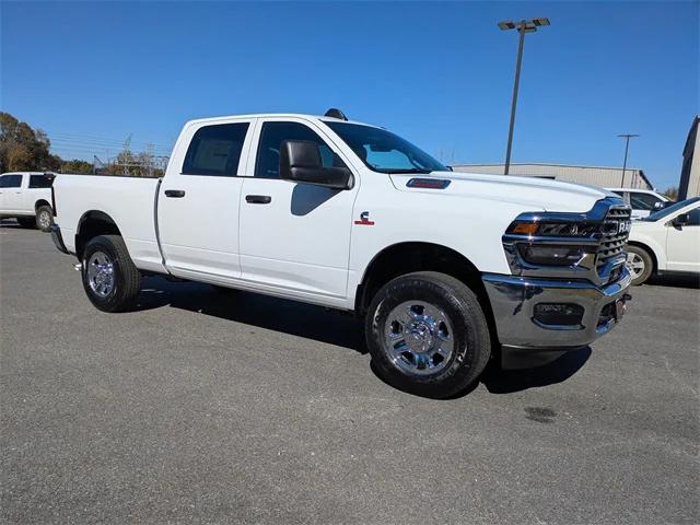 2026 RAM Ram 2500 RAM 2500 TRADESMAN CREW CAB 4X4 64 BOX