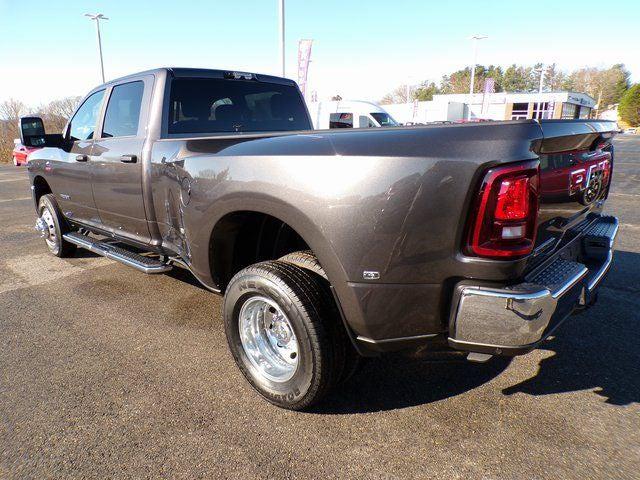 2026 RAM Ram 3500 RAM 3500 BIG HORN CREW CAB 4X4 8 BOX