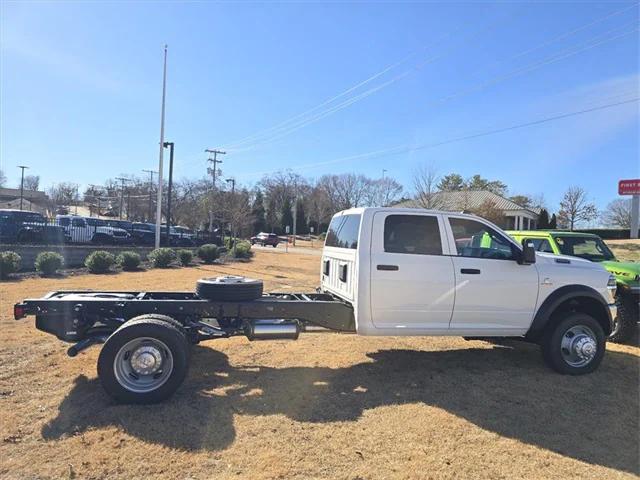 2026 RAM Ram 5500 Chassis Cab RAM 5500 TRADESMAN CHASSIS CREW CAB 4X4 84 CA 2026 RAM Ram 5500 Chassis Cab RAM 5500 TRADESMAN CHASSIS CREW CAB 4X4 84 CA