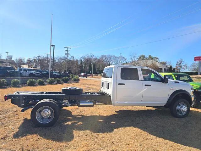 2026 RAM Ram 5500 Chassis Cab RAM 5500 TRADESMAN CHASSIS CREW CAB 4X4 84 CA