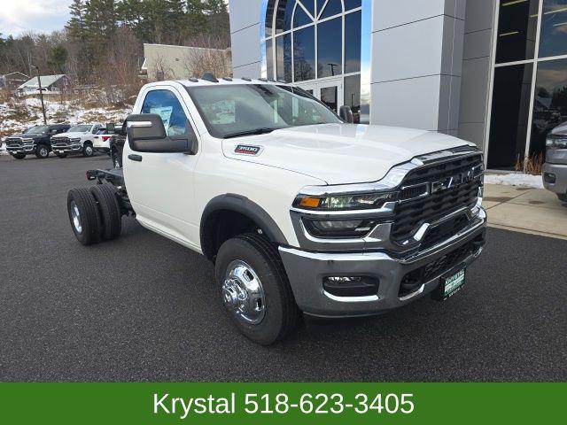 2026 RAM Ram 3500 Chassis Cab RAM 3500 TRADESMAN CHASSIS REGULAR CAB 4X4 60 CA
