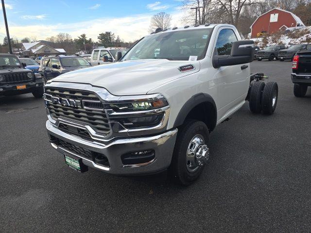 2026 RAM Ram 3500 Chassis Cab RAM 3500 TRADESMAN CHASSIS REGULAR CAB 4X4 60 CA