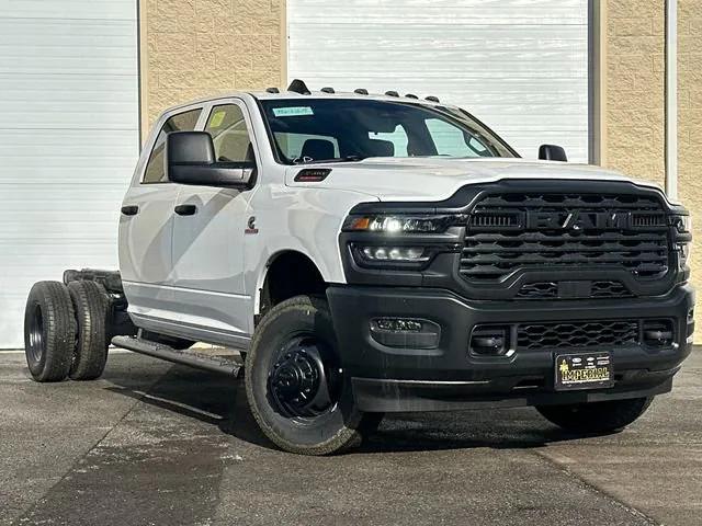 2026 RAM Ram 3500 Chassis Cab RAM 3500 TRADESMAN CREW CAB CHASSIS 4X2 60 CA