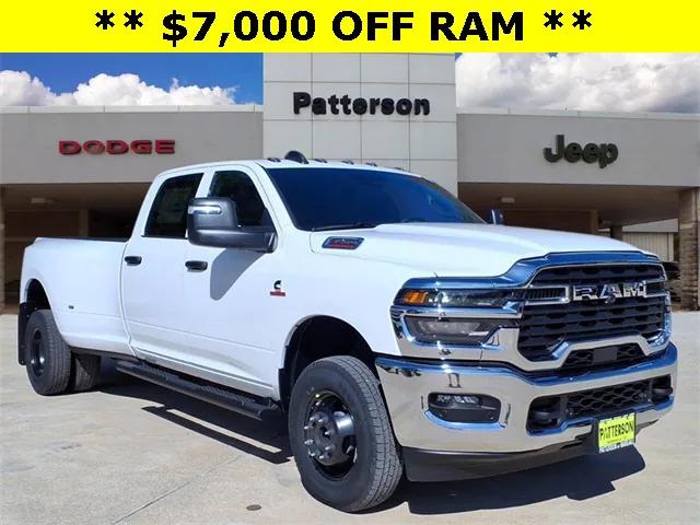 2026 RAM Ram 3500 RAM 3500 TRADESMAN CREW CAB 4X4 8 BOX