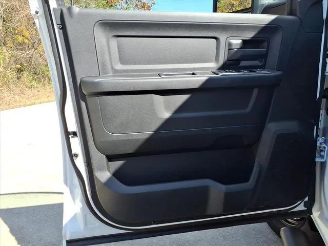 2026 Ram 3500 Tradesman Crew Cab 4x4 8' Box