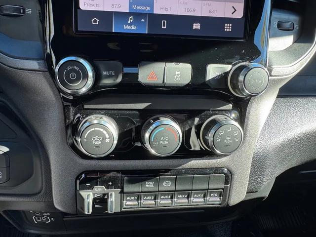 2026 Ram 5500 Chassis Cab Tradesman/Big Horn
